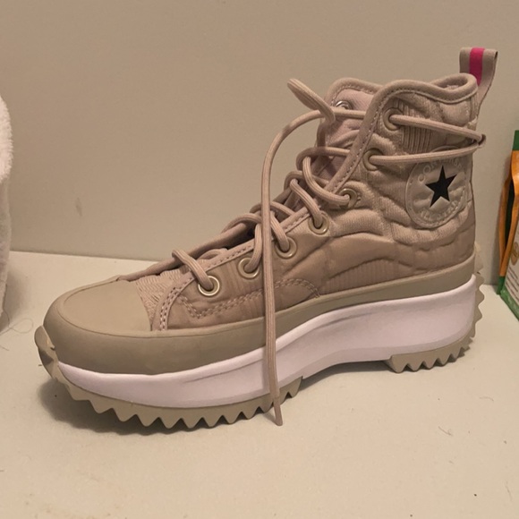 High Top Converse - String/Hyper Pink/White - Picture 3 of 3